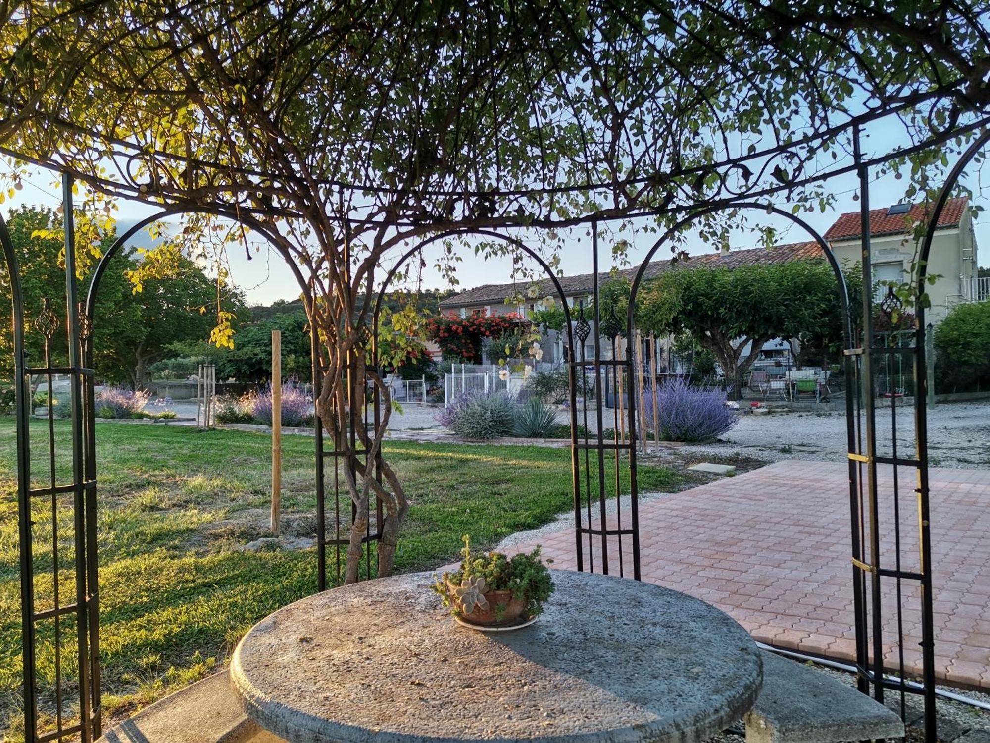Gite En Provence Lavande Modene Kültér fotó